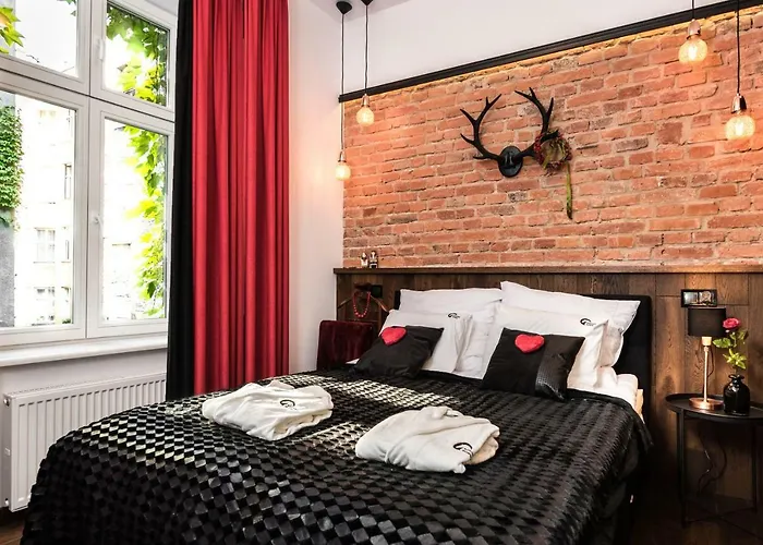 Wooden Horse - New Apartment - Old Town