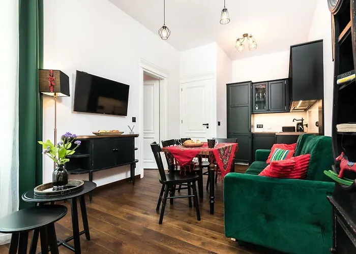 Wooden Horse - New Apartment - Old Town